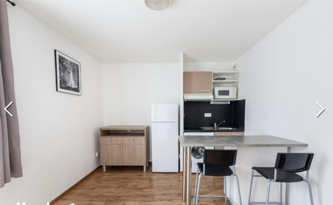 Studio Refait A Neuf Apartment Fréjus Exterior foto